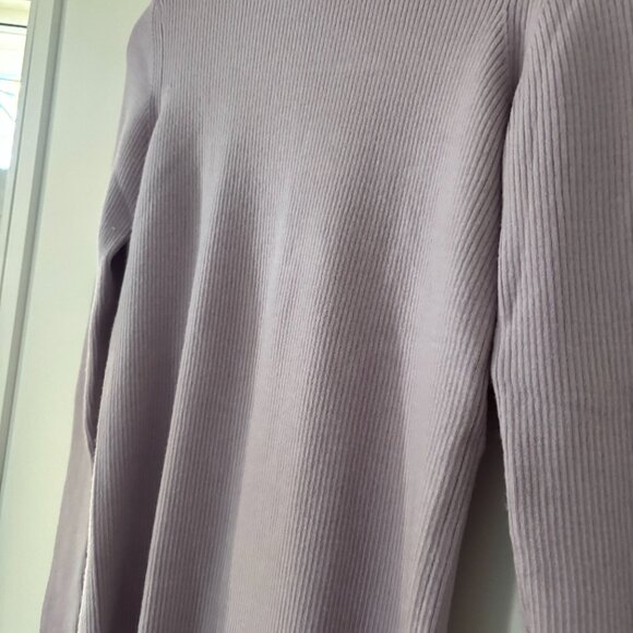 J.CREW stretch ribbed merino wool lavender sweater (size S) - Picture 3 of 9